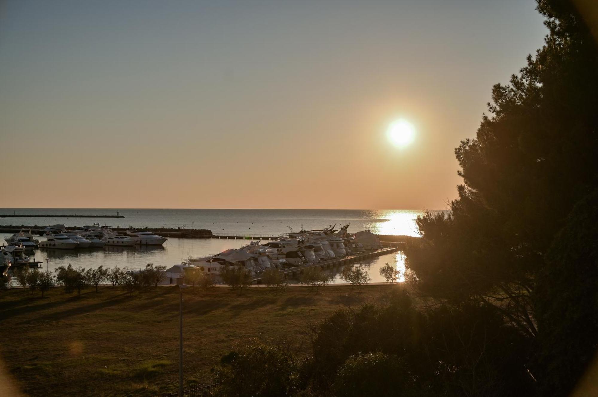 Palazzo Rainis Hotel & Spa - Small Luxury Hotel - Adults Only Novigrad  Zewnętrze zdjęcie